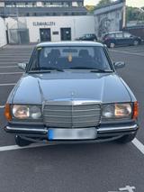 Mercedes-Benz Mercedes 200D W123 OLDTIMER - Mercedes-Benz 200: 200d W123