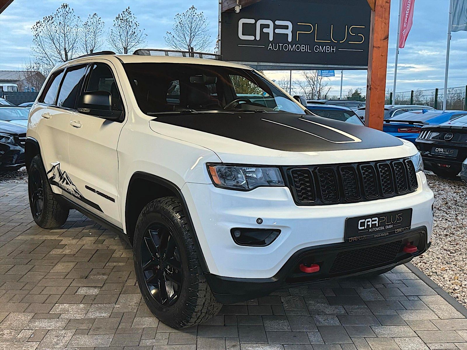 Fahrzeugabbildung Jeep Grand Cherokee 5.7 V8 HEMI TRAILHAWK 4x4 Offroad