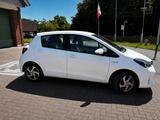 Toyota Yaris Hybrid 1.5 Style|Automatik,Klima,TÜV 11/27 - Toyota Yaris von privat
