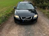 Volvo V50 Kombi in Schwarz - Volvo V50 aus 2012