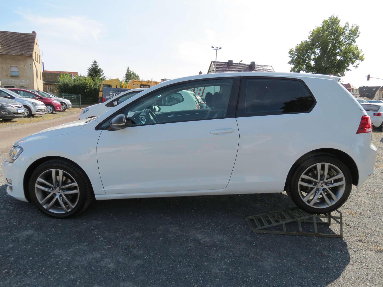 Volkswagen Golf Highline BMT 2.Hd. 17Zoll   Alcantara   SHZ
