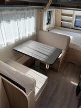 Hobby KMF 490  3er Etagenbett Festbett Mittelsitzgr. - Etagenbett 3er