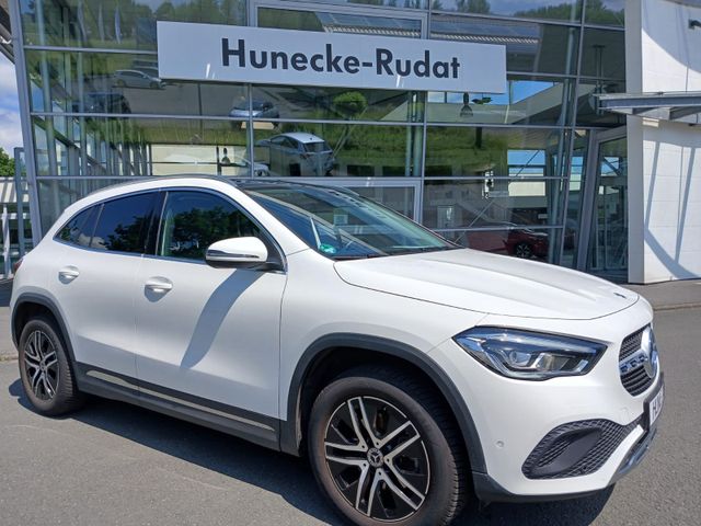 MERCEDES-BENZ GLA 200 GLA GLA 200 d
