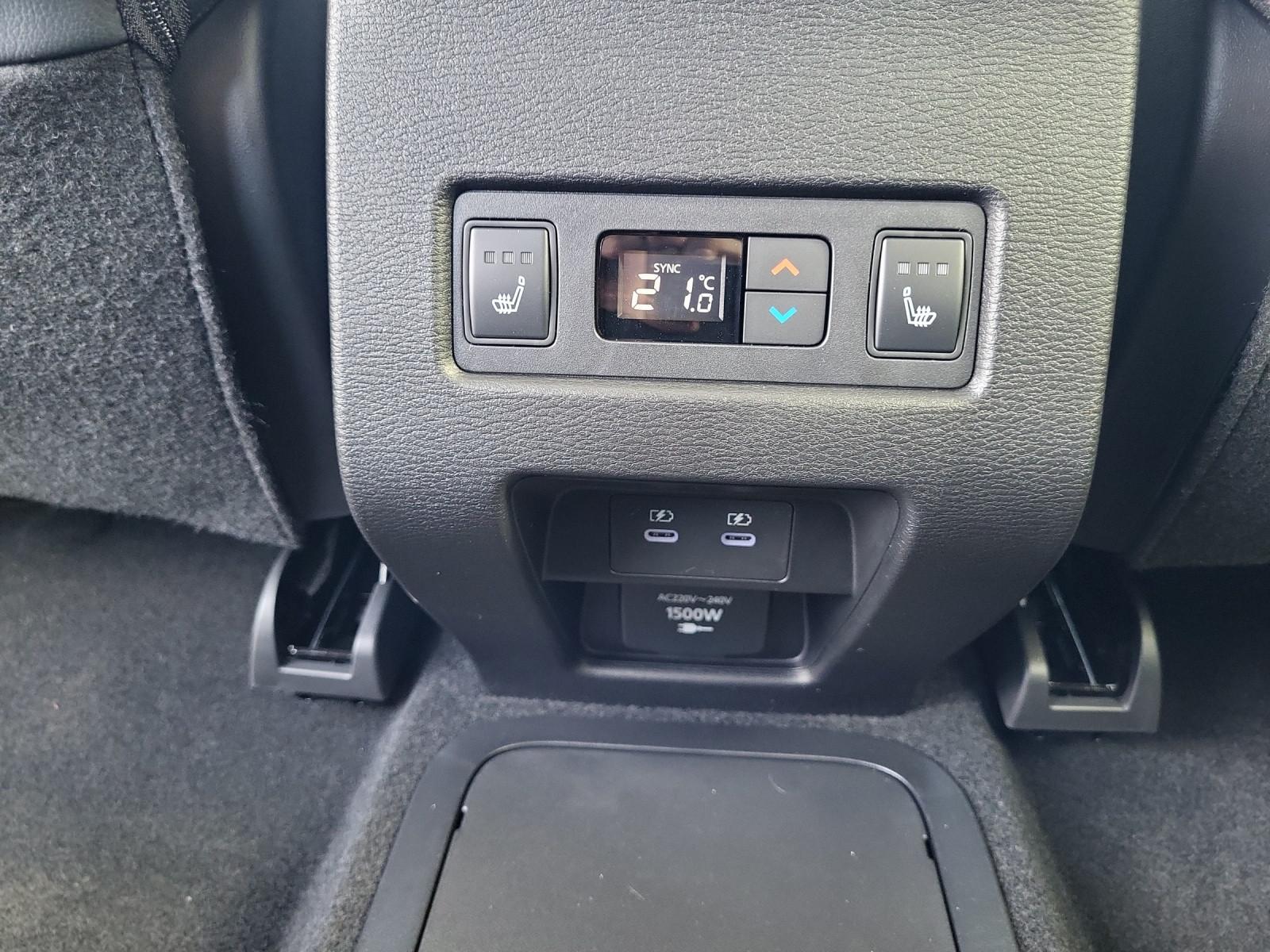 Mitsubishi Outlander 2.4 PHEV 4WD Top -PANO/Leder/HUD