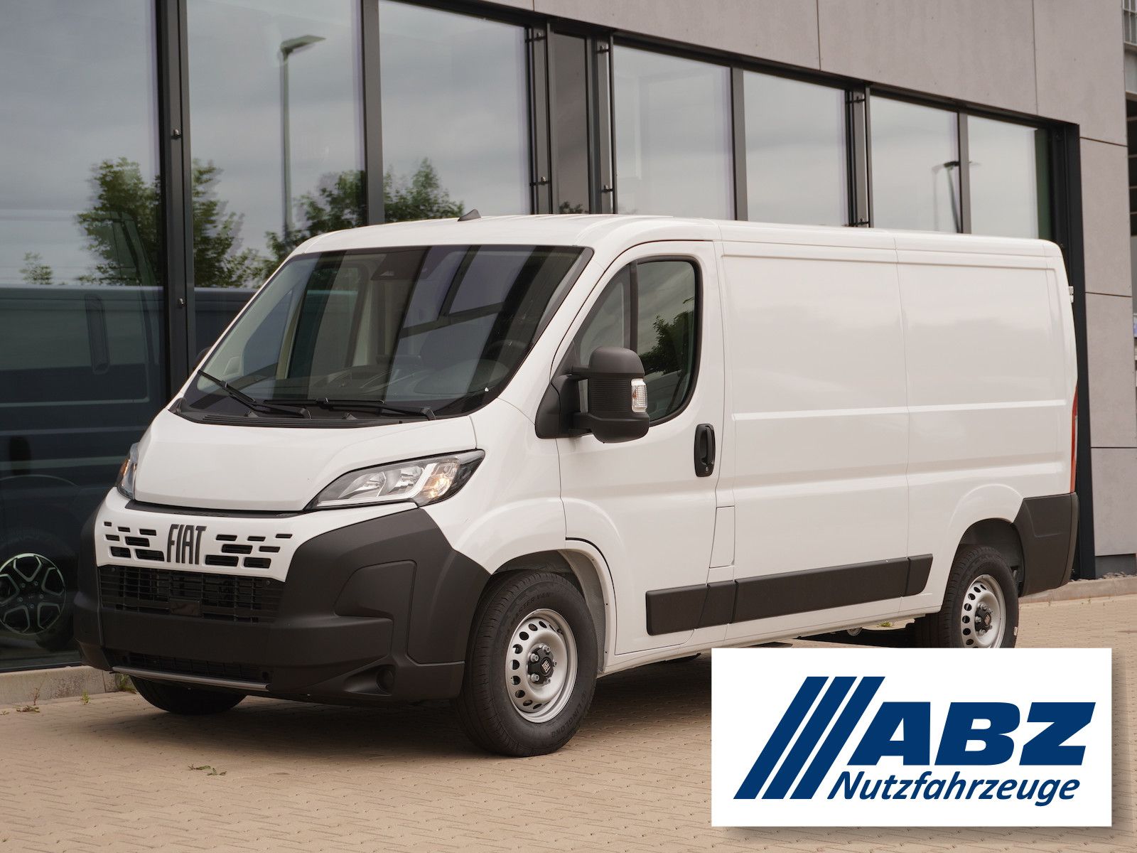 Fiat Ducato 35 L2H1 AT/10-Zoll Navi + Klimaautomatik