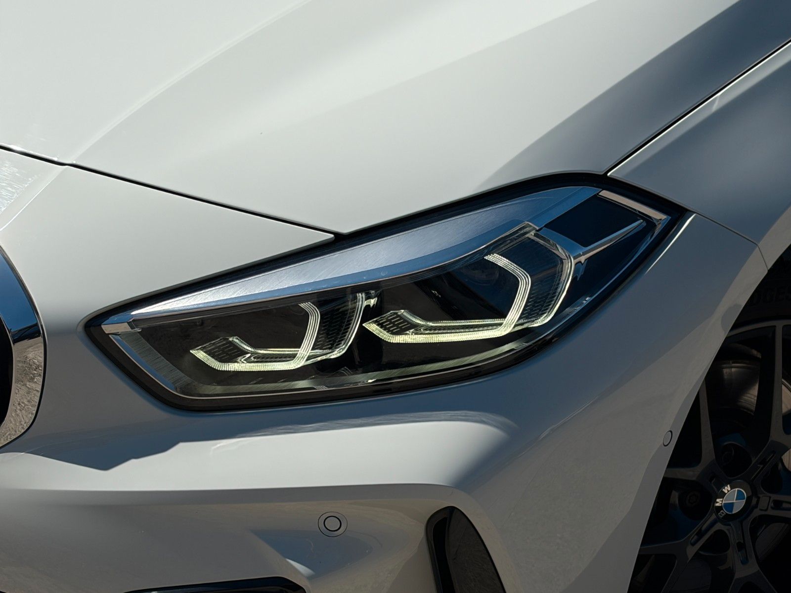 Fahrzeugabbildung BMW 120i M Sport 2-Z Klima H&K KZG ACC LEDER CAM LHZ