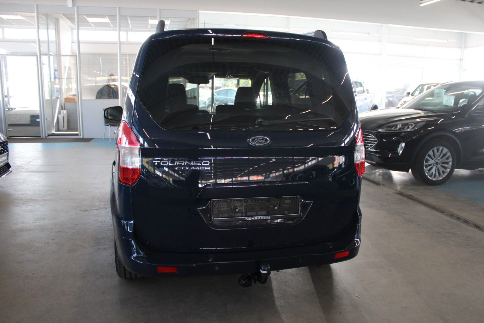 Fahrzeugabbildung Ford Tourneo Courier 1.5 TDCi Trend AHK KLIMA WinterP