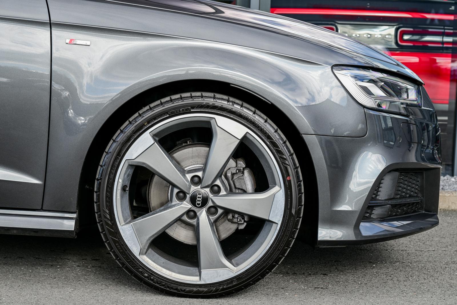 Audi A3 Sportback 2.0 TFSI quattro 3x S line* Pano !*