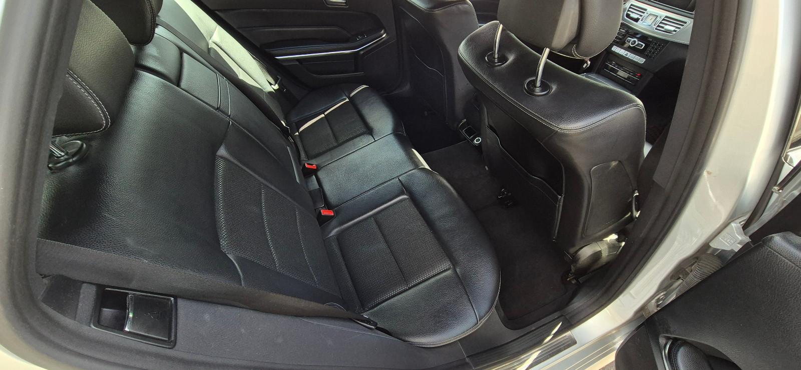 Mercedes-Benz E 220 T-Modell - Avantgarde - Standheizung - PDC