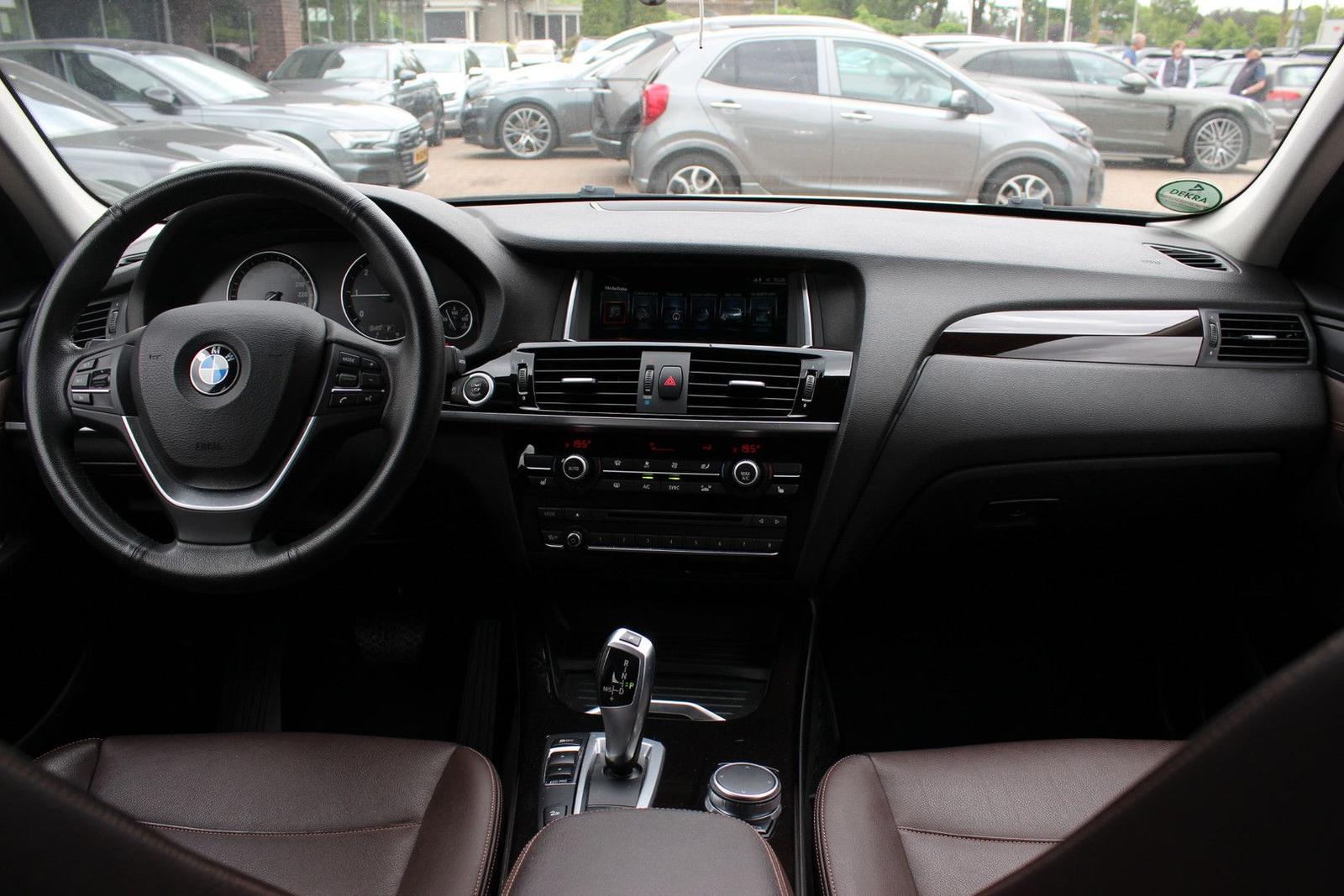 BMW X3 xDrive20d Centennial High Executive / Trekhaa