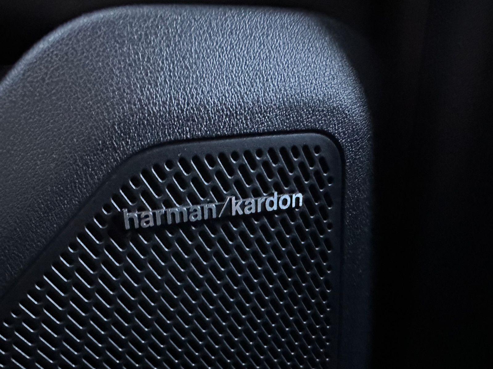 Fahrzeugabbildung Kia EV4 81 FWD GTL DWP COM CON GD