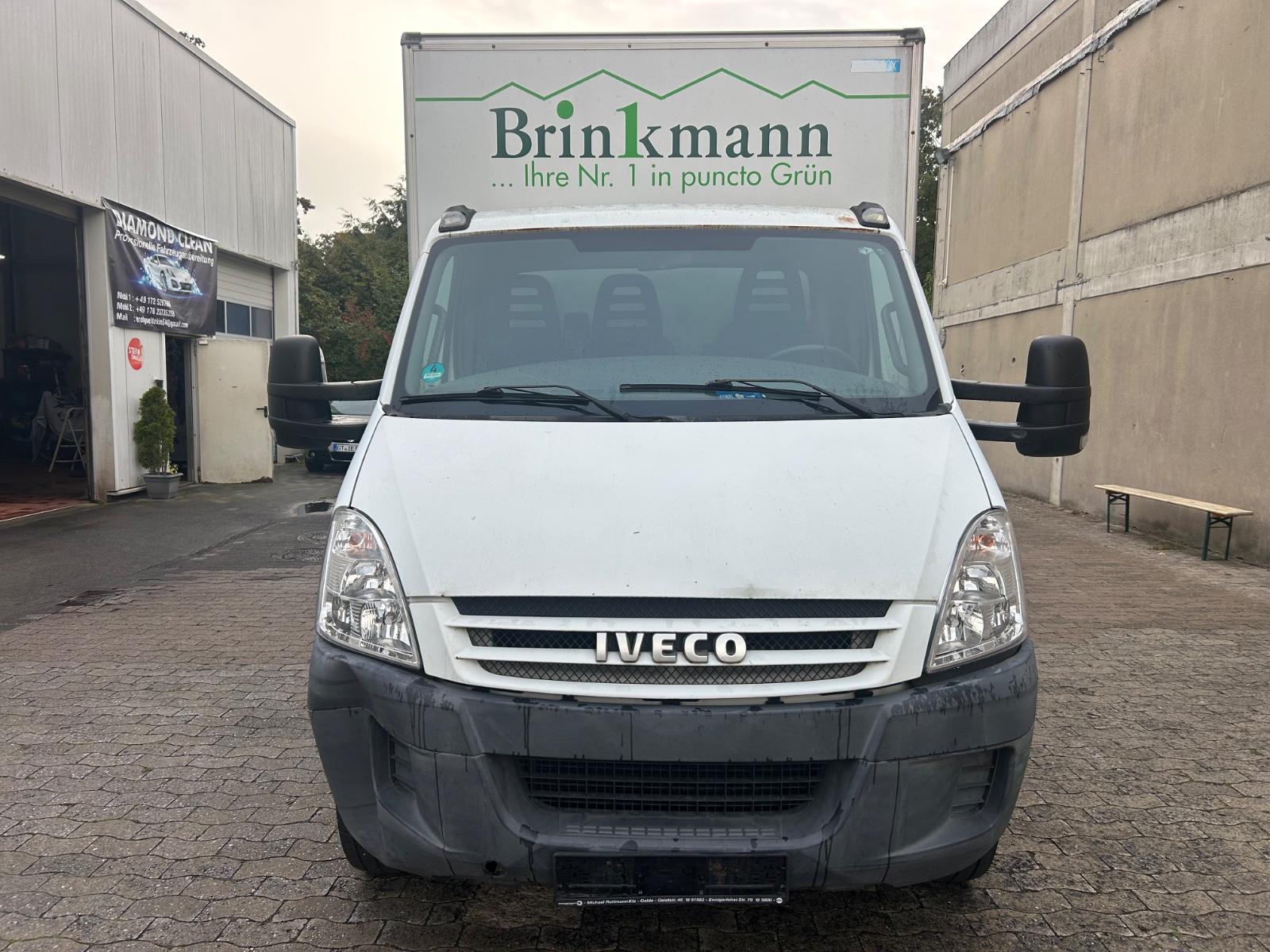 Iveco LKW GESCHLOSSENE  KASTEN LADEBOARDWAND
