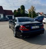 Mercedes-Benz SL 63 AMG dt. Fahrzeug - schwarze Mercedes-Benz SL 63 AMG