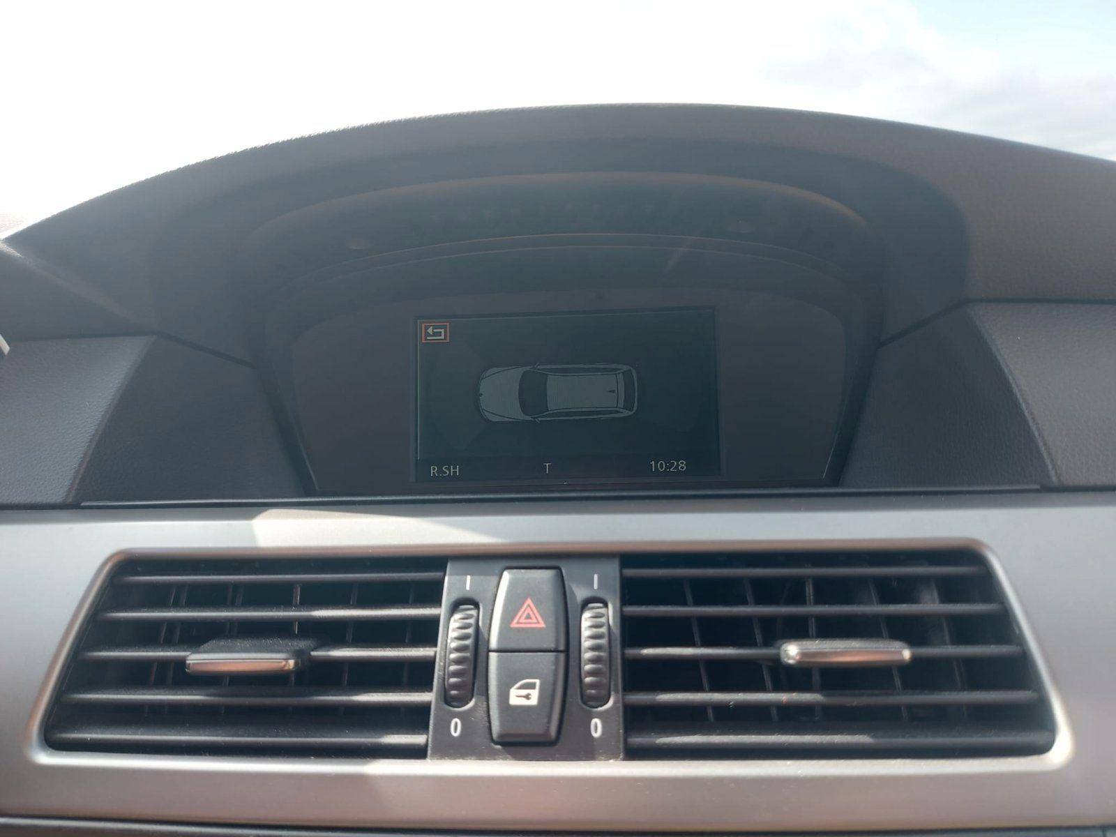 BMW 523 2006 — photo 9