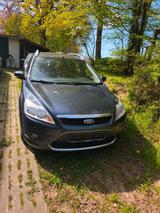 Ford Focus Ghia Kombilousine - Ford Focus aus 2008: Ghia