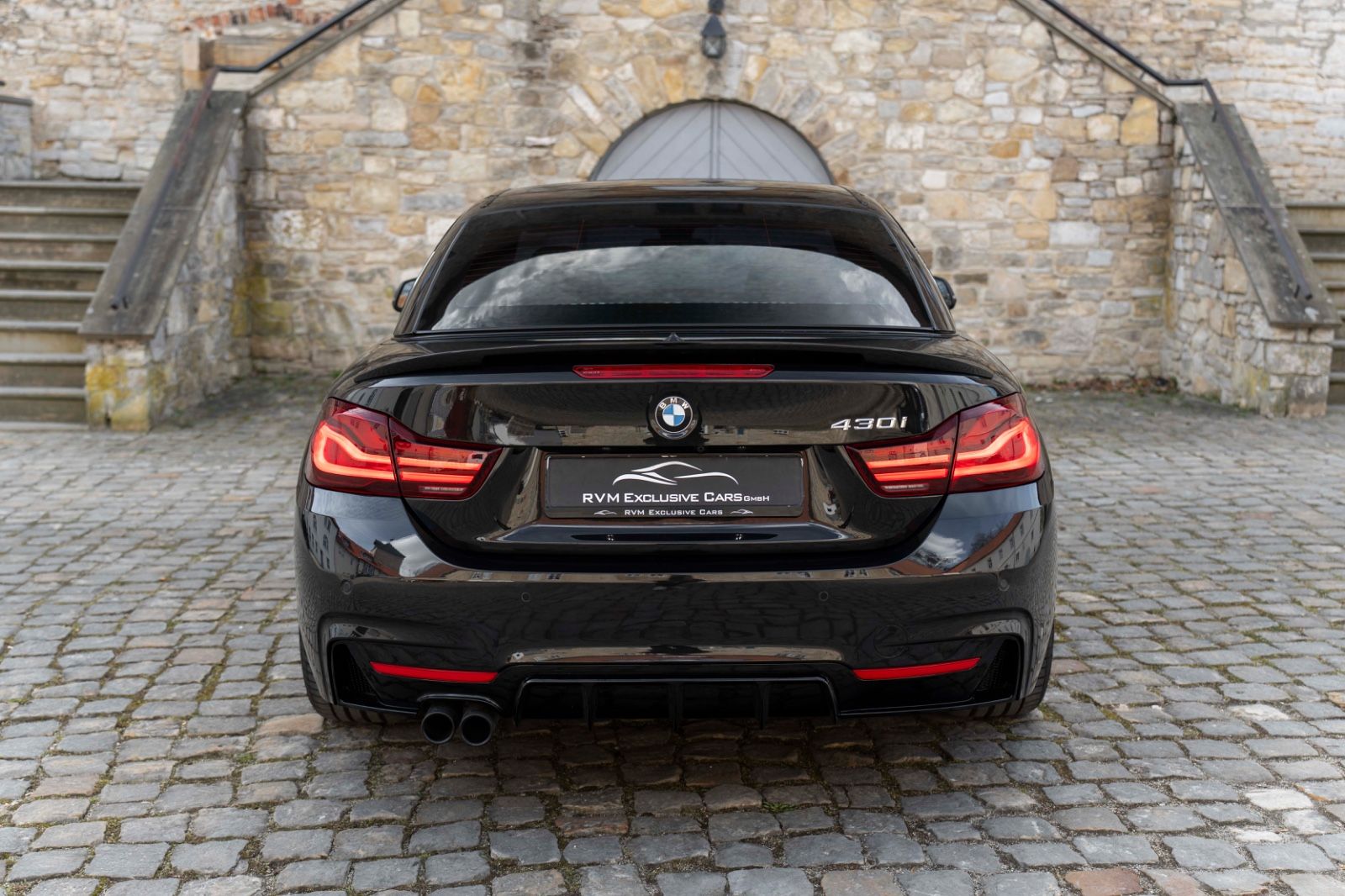 Fahrzeugabbildung BMW 430I Kabrio M-Performance H&K LED HUD CARBON KAM
