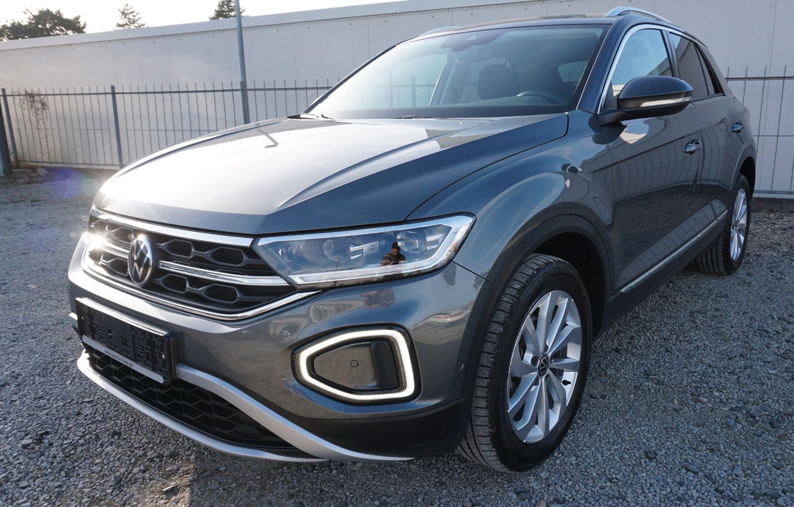 Fahrzeugabbildung Volkswagen T-Roc Style, Kamera, Navi, AHK, LED, IQ.Drive+WR