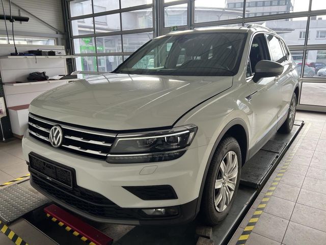 Volkswagen Tiguan Allspace 2.0 TDI *MFL*NAVI*SHZ*AHK*ACC*