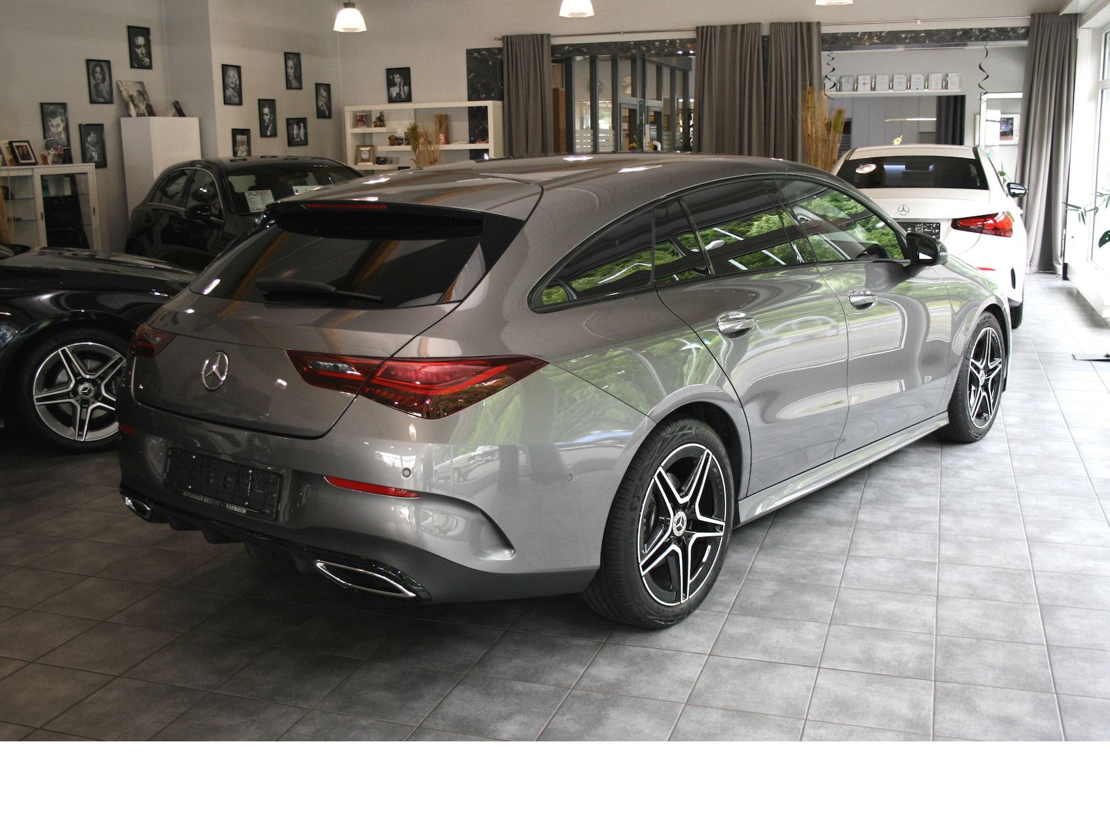 Fahrzeugabbildung Mercedes-Benz CLA 200 Shooting Brake Edition AMG*Night*Distron