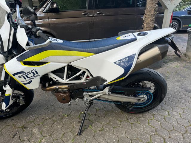 Husqvarna 701 