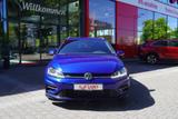 Volkswagen Golf VII Variant 1.5 R-Line LED Navi Bluetooth - mit Benzin-Antrieb: Kombi