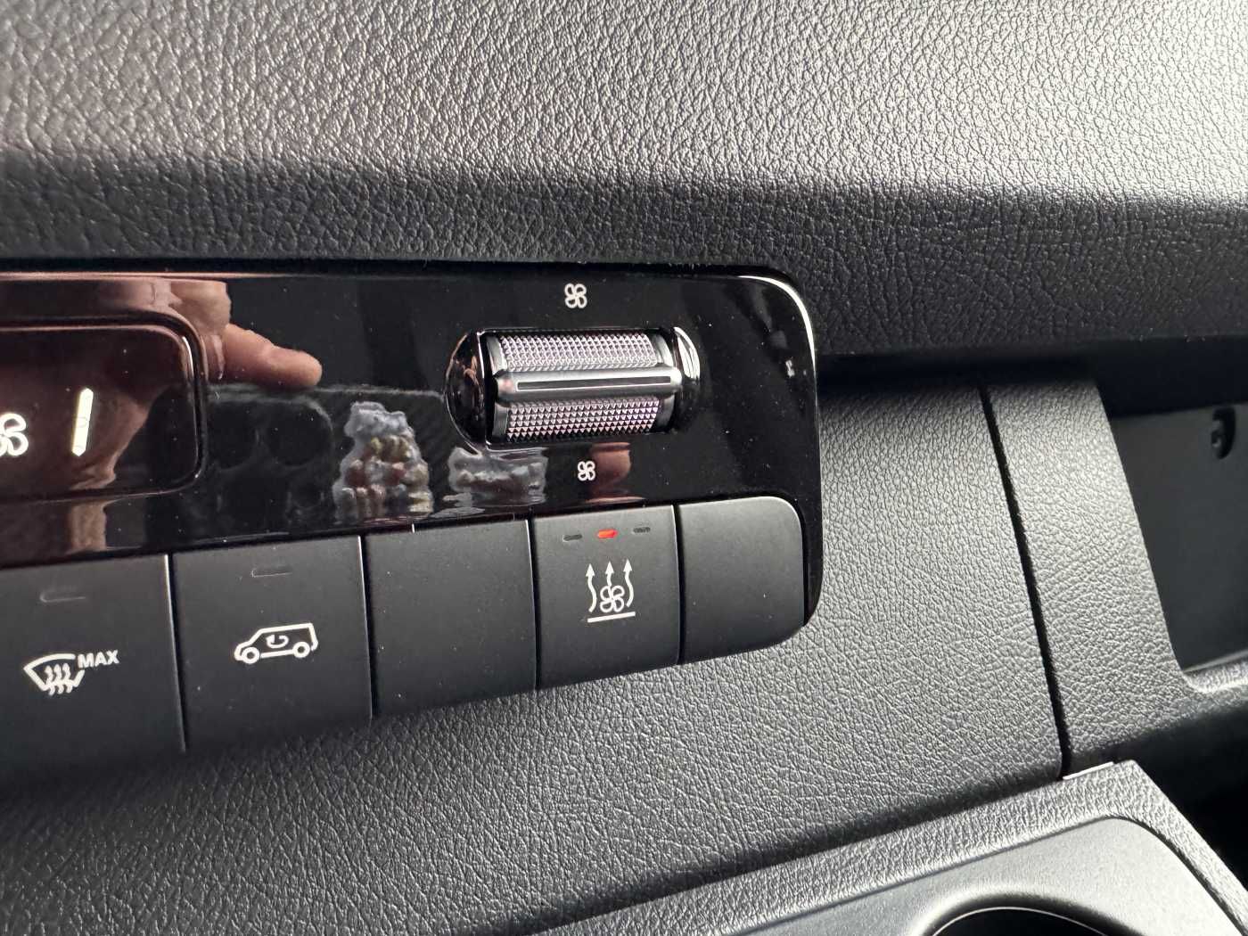 Fahrzeugabbildung Mercedes-Benz Sprinter 319 CDI 4x4 3665 Klima Standheiz AHK