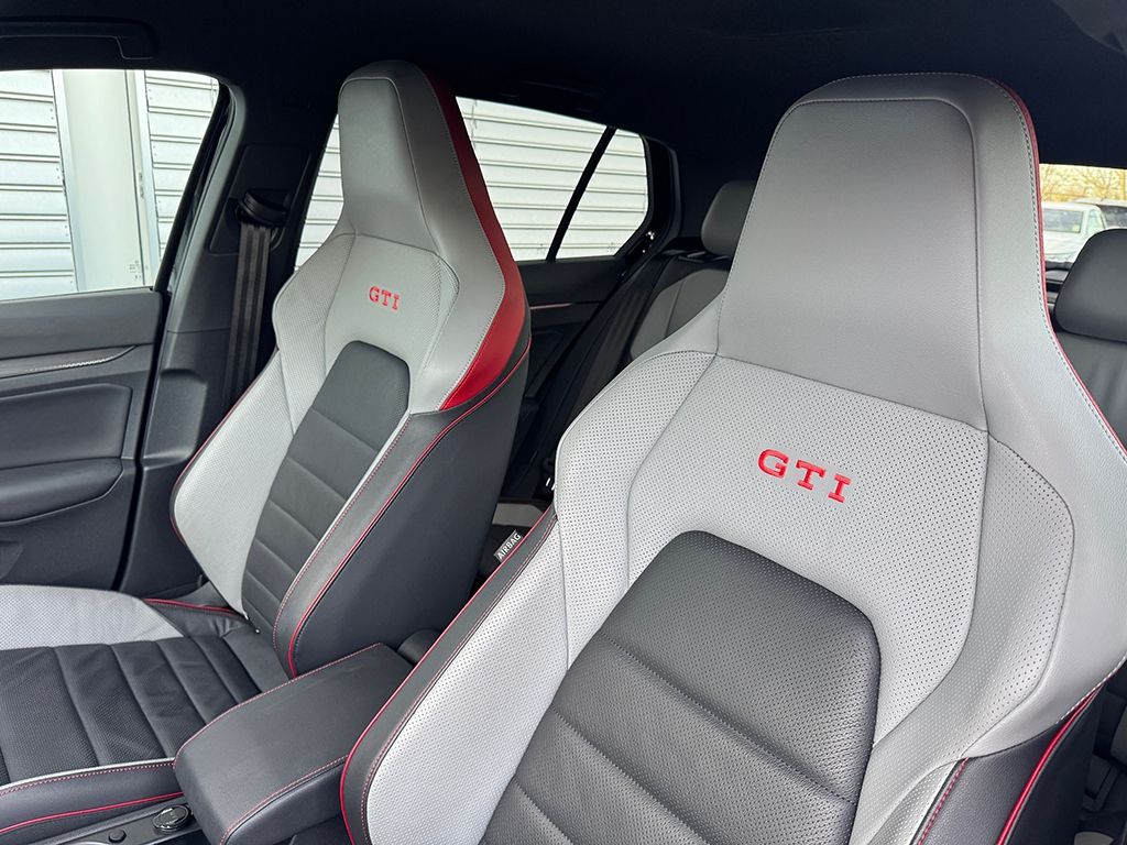 Golf VIII GTI Clubsport 2.0 TSI DSG *FAHRSCHUL*