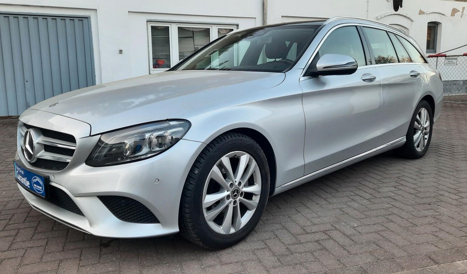 Mercedes-Benz C 220d T /Avantgarde/9G T /Kamera/AHK/Panorama