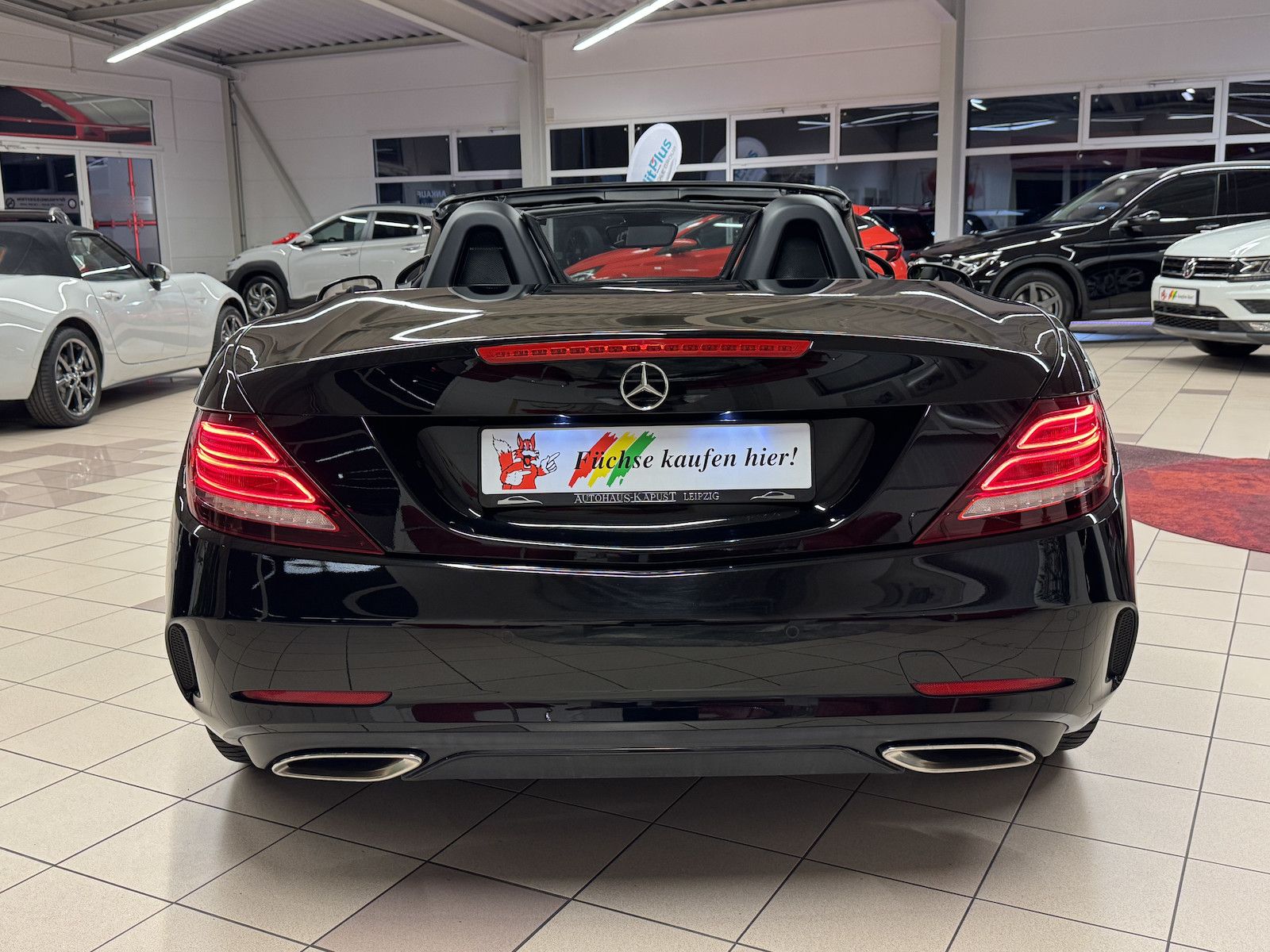 Fahrzeugabbildung Mercedes-Benz SLC 180 AMG /Night/LED/Navi/Ambiente/Airscarf