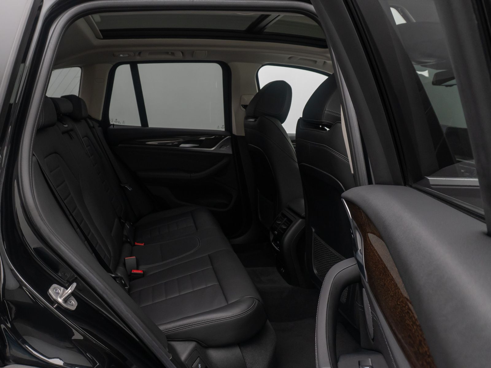 Fahrzeugabbildung BMW X3 xD30d 360°DriveAss DAB AHK Panorama Sportsitz