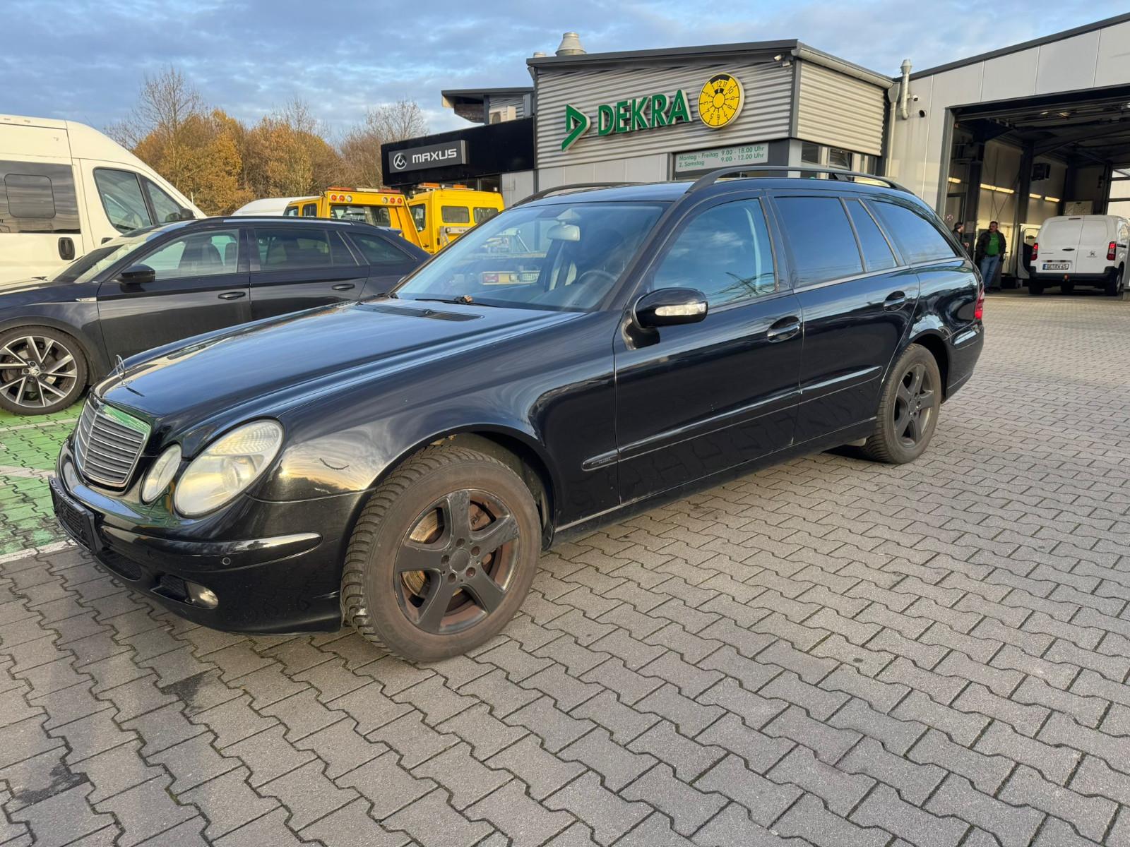 Mercedes-Benz E 220 E T-Modell E 220 T CDI Automatik