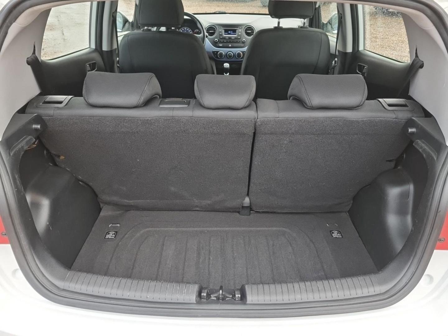 Hyundai i10 YES! 1.0 CLASSIC SILBER-P+ALLWETTER+KLIMA+SH