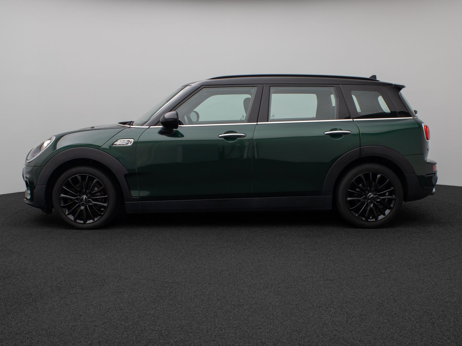 Fahrzeugabbildung MINI Cooper S Clubman Navi Sitzhz Tempomat 8Fach PDCh