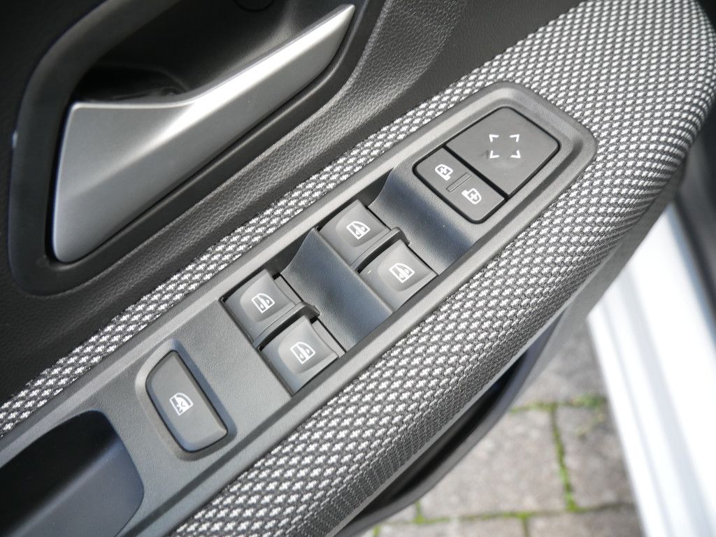 Fahrzeugabbildung Dacia Sandero Expression TCe 90