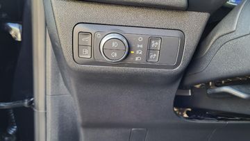 Fahrzeugabbildung Ford Kuga Plug-In Hybrid ST-Line X