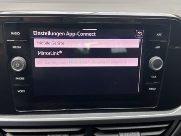 Volkswagen T-Roc - 12