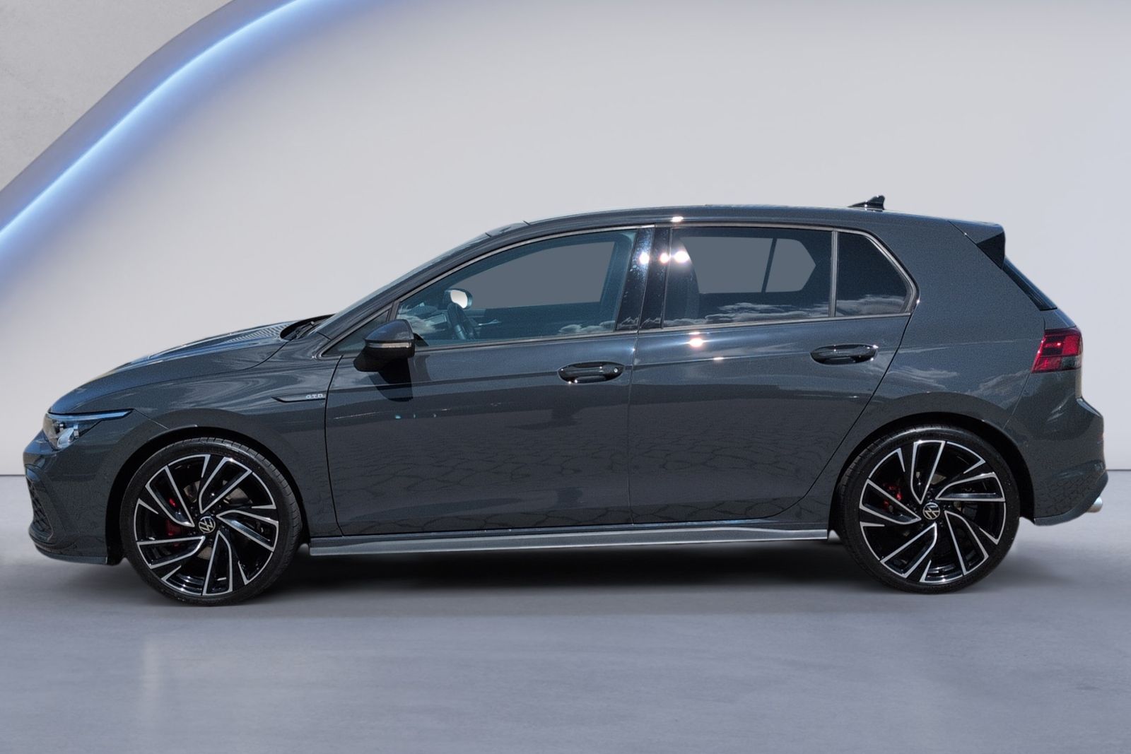 Golf VIII GTD 2.0 TDI DSG PANO+KEYLESS+19"+
