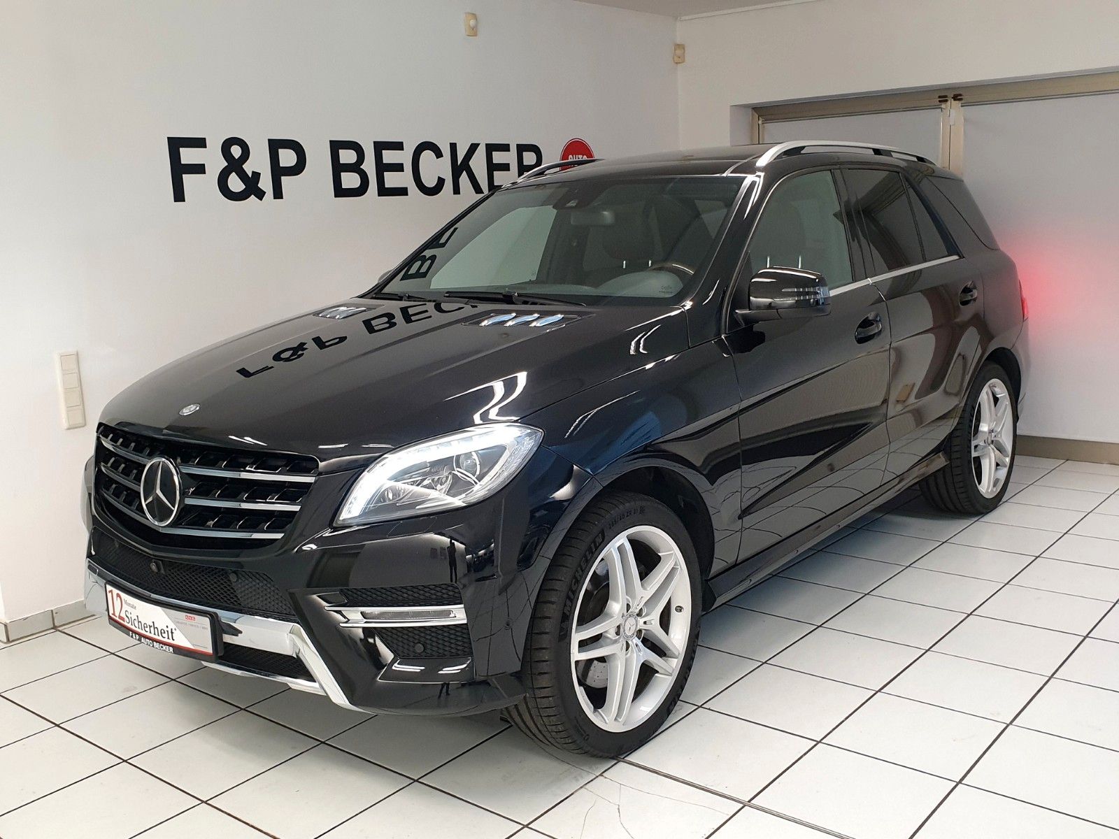 Mercedes-Benz ML 350 AMG PANO 360 DTR AIRMATIC BRD 21´ SOFT