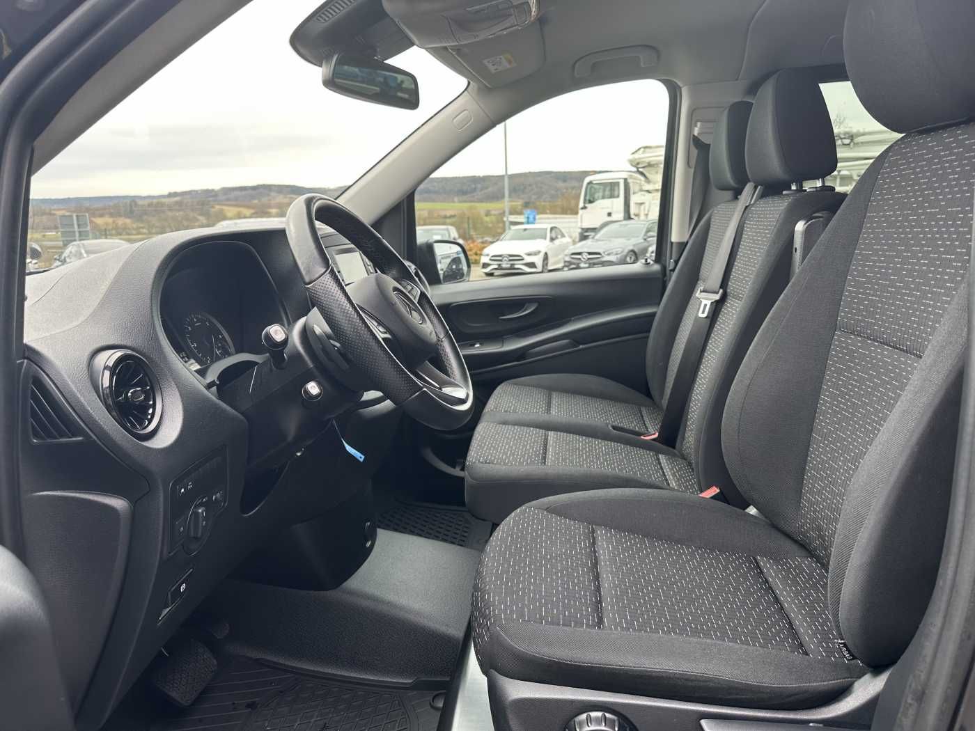 Fahrzeugabbildung Mercedes-Benz Vito 116 CDI Tourer Pro 9Sitze 2xKlima Audio40