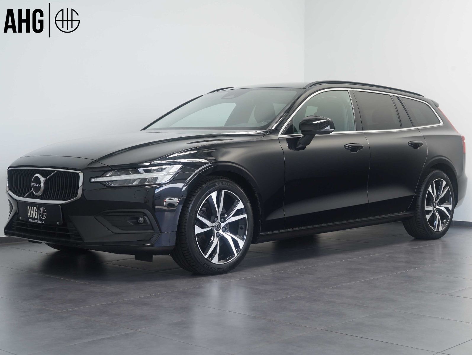 Volvo V60 B3 B Core LED/ILS/PILOT/ACC/LM18"/AHK