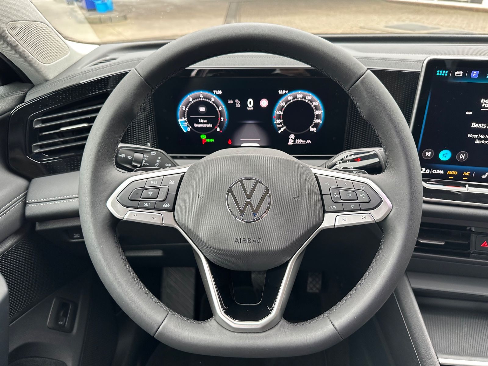 Fahrzeugabbildung Volkswagen Tiguan 1.5 eTSI Life DSG ACC/LED/Einparkh/Shzg