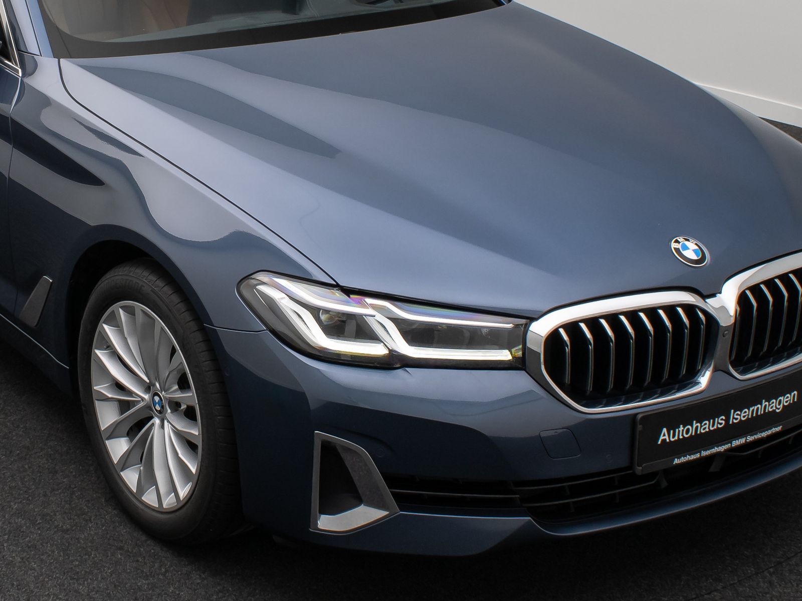 Fahrzeugabbildung BMW 530i xD LuxuryLine HUD Laser 360°Komfort 4xKlima