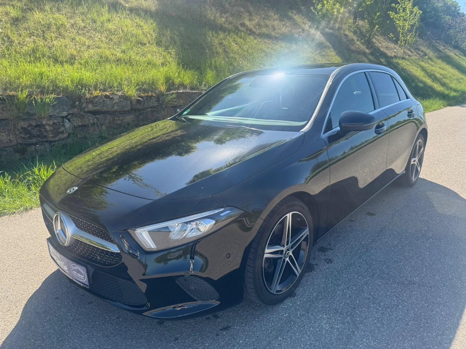 Mercedes-Benz A 180 d/2HD/LED/Leder/Kamera/Spur/Navi/8 Fach/