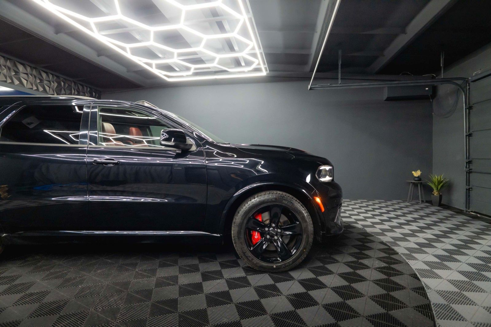 Fahrzeugabbildung Dodge Durango 6.4 V8 SRT Performance 4x4 Night-Paket
