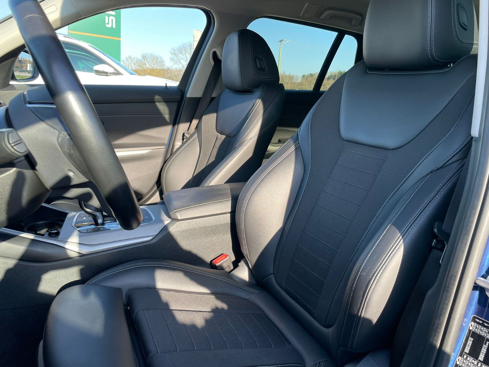 BMW 330e Touring Advantage HUD SHZ RFK AHK LiveCoPro foto 12