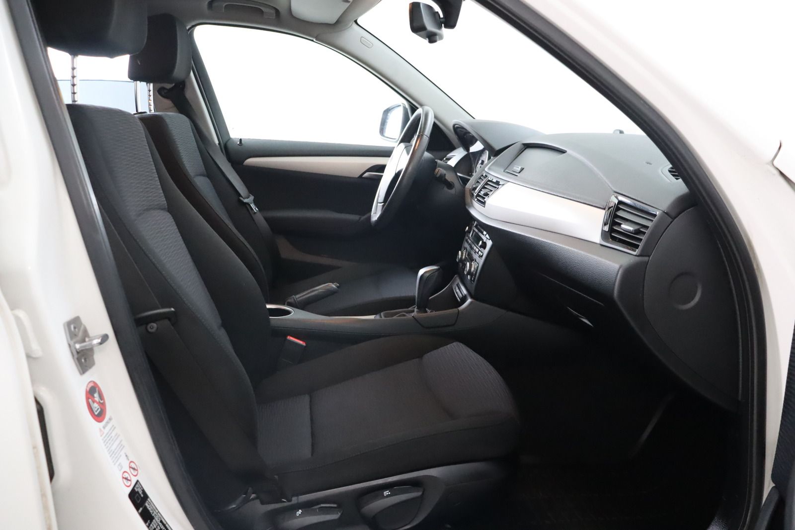 Fahrzeugabbildung BMW X1 sDrive 18i * Sitzhzg. * PDC