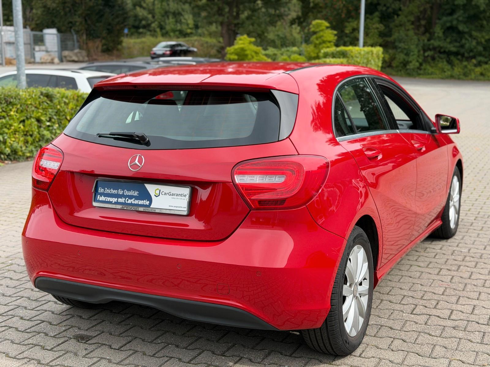 Mercedes-Benz A 180 BlueEfficiency Garantie *Navi*PDC*Bi Xenon