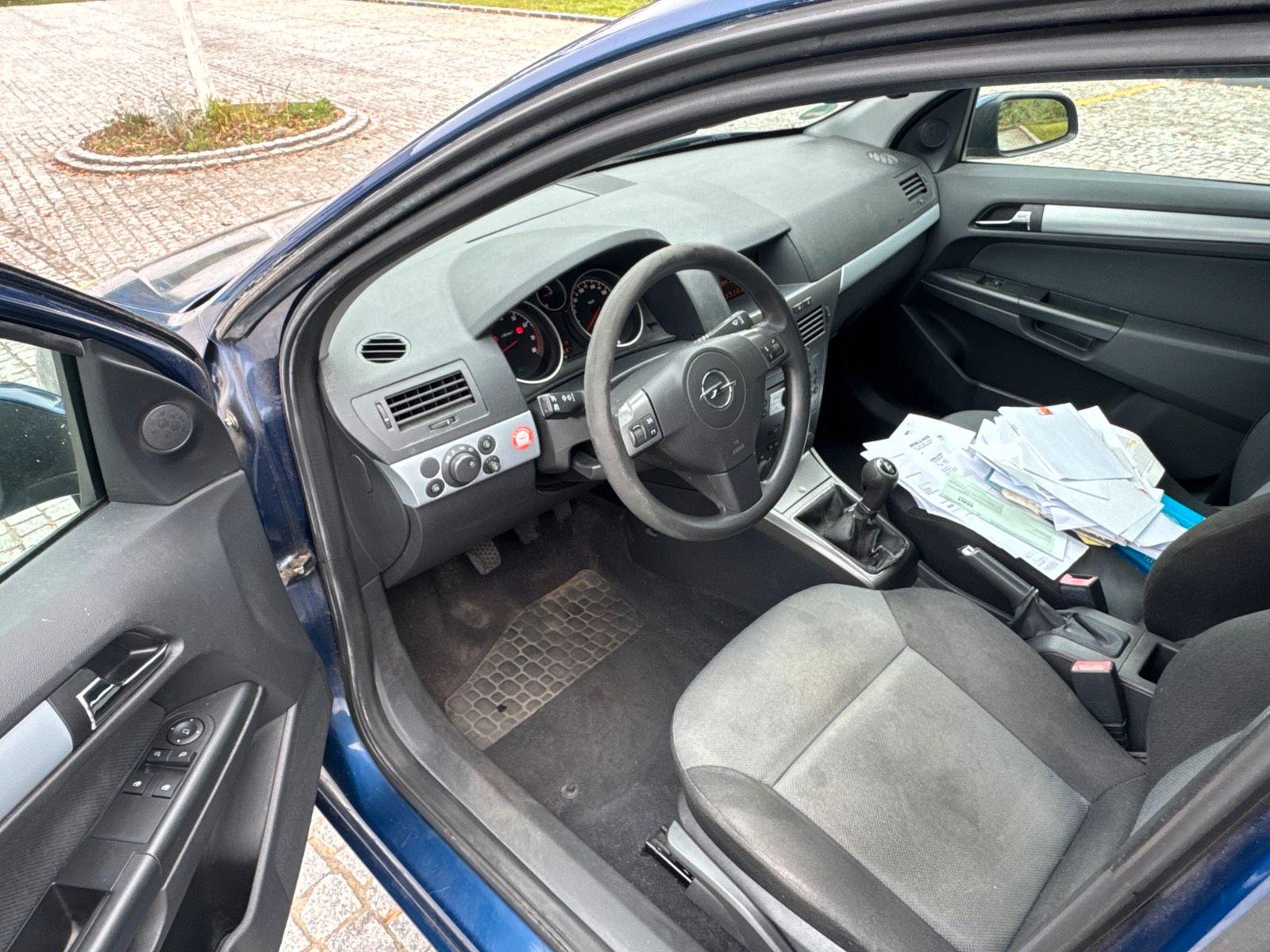 Opel Astra 2006 — photo 9