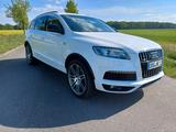 Audi Q7 S- Line - Audi A4 aus 2010: Line