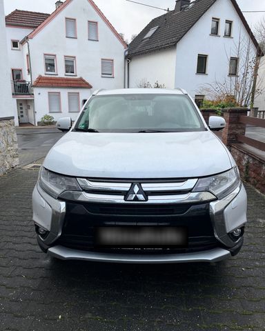 Mitsubishi Outlander 2.2